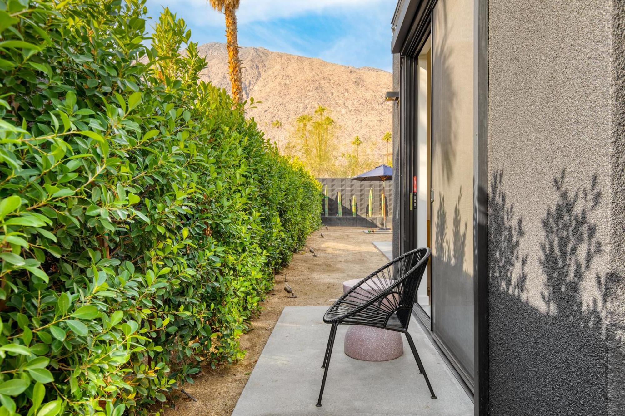 Blackhaus By Avantstay Ada Modern Rooms, Pool & Bbq Palm Springs Exterior photo